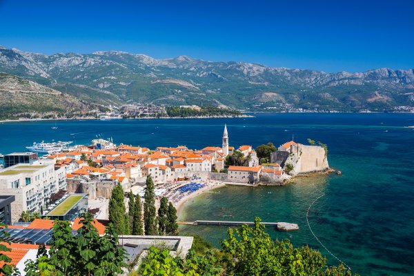 Горящие туры в Черногорию из Астаны без визы!