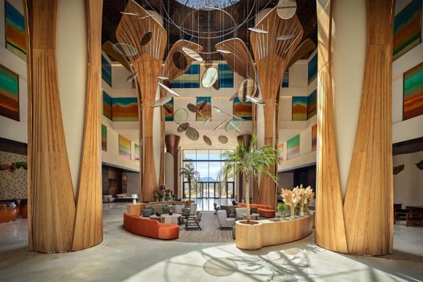 Ребенок живет бесплатно в премиум - отелях Эгейского побережья Турции!