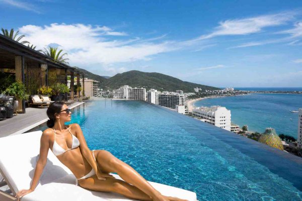 Отель 5* от InterContinental по цене четверки: Хайнань на Air Astana!