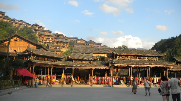 traditional-culture-preservation-in-chinese-ethnic-tourism-community-agrandir_ethnic-style-architecture_architecture_design-and-architecture-senior-high-architectural-group-interior-process-designer-s